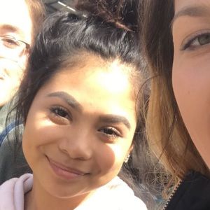 Meet your Posher, Valeria